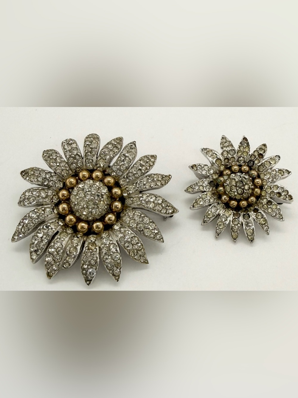 2 Vintage 1940 Halbe Crystal Sunflower Floral Brooch Pin